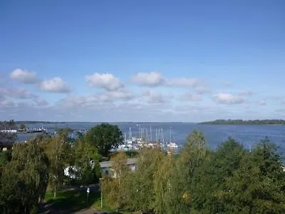 Perle Am Bodden Отель 3*